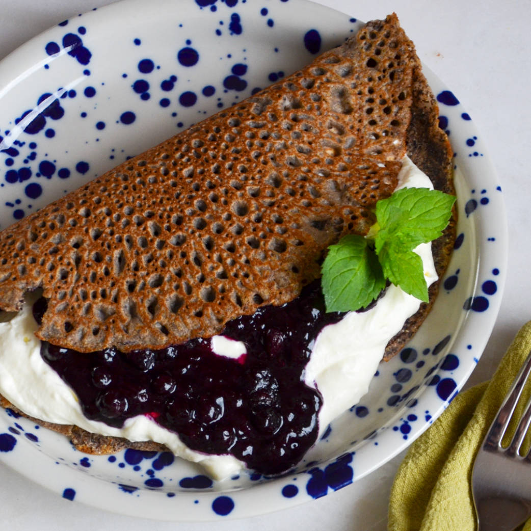 Buchweizen-Heidelbeer-Pfannkuchen