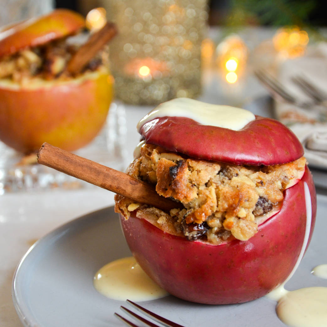 Bratäpfel mit Nüssen und Marzipan